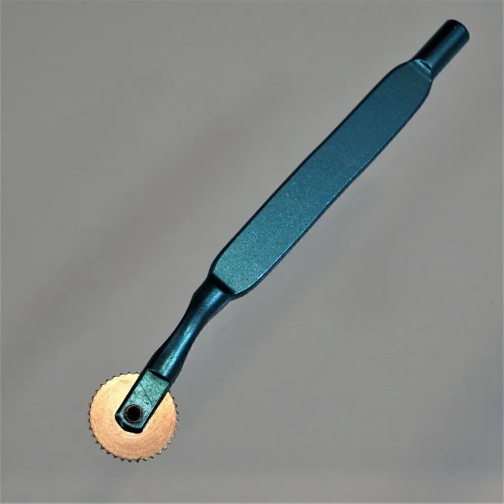 Vintage Sewing Boye USA Tracing Wheel Blue Teal